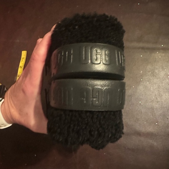 Ugg slip ons - Picture 8 of 10